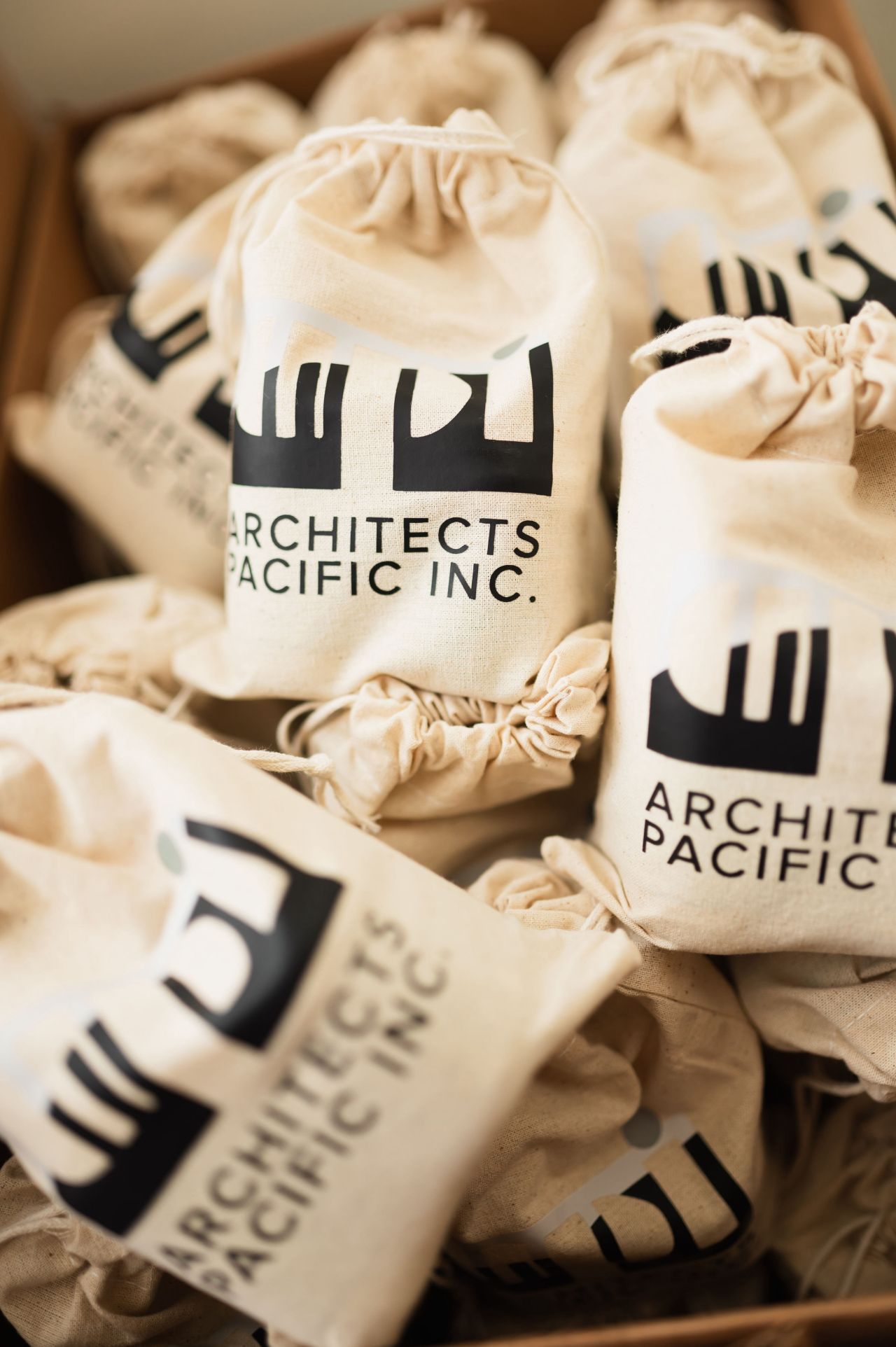 From Concept to Execution: Elevate Your Corporate Gifting with Me Ke Aloha