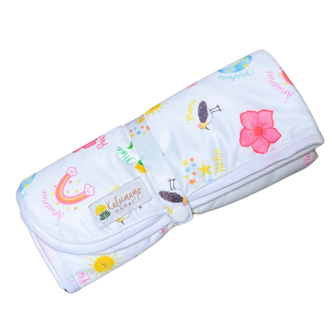 Kaleimamo Hawai'i Moena Pēpē (Baby Changing Mat) in Olelo Keiki