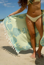 Load image into Gallery viewer, Eha Culture-‘Naupaka Dreams Luxurious Hawaiian Towel

