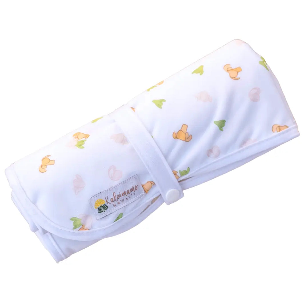 Kaleimamo Hawai'i Moena Pēpē (Baby Changing Mat) in Lei Aloha