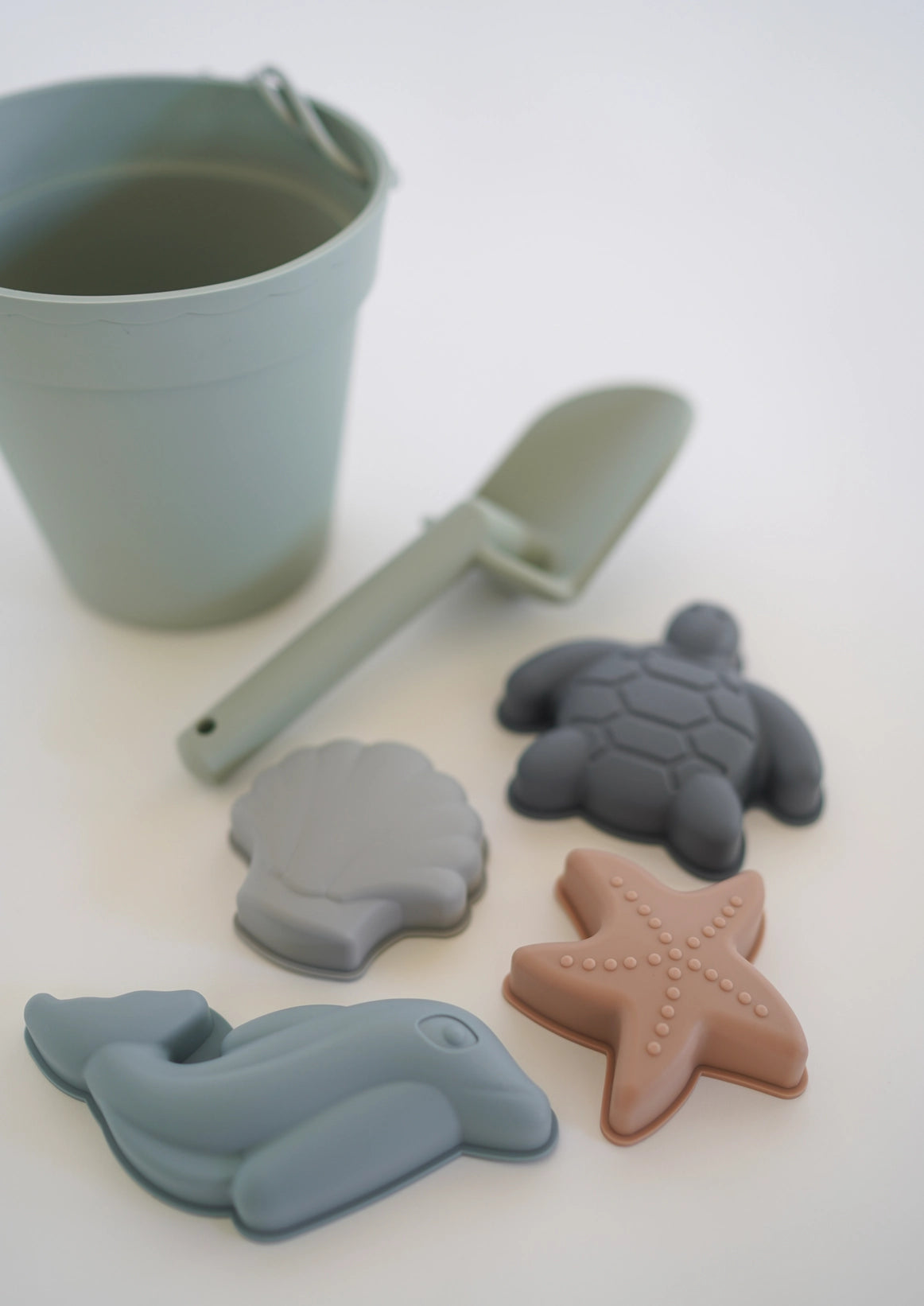 Ava + Oliver Beach Set in Sage Green