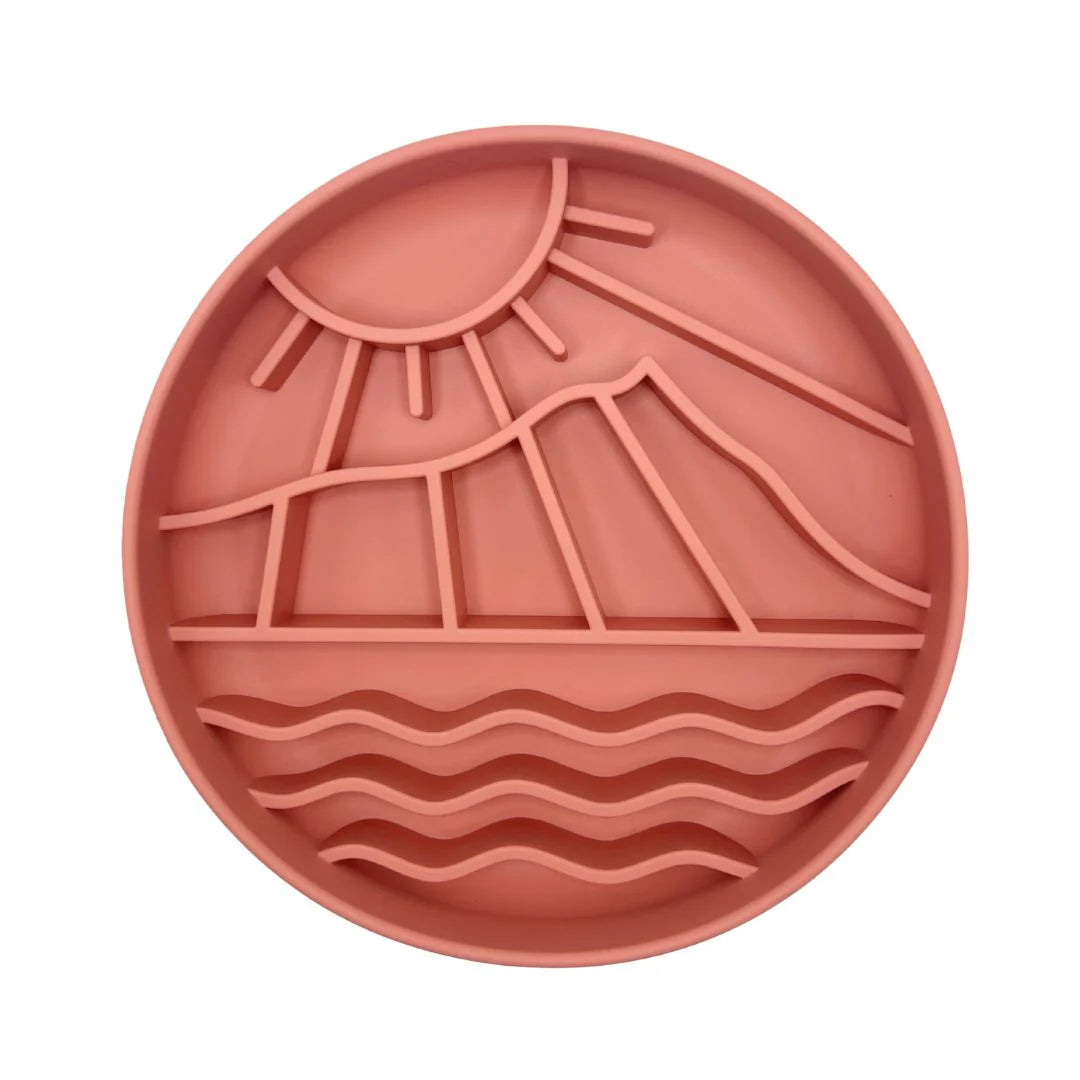 Dashi's Diamond Head Slow Feeder in Strawberry Milk