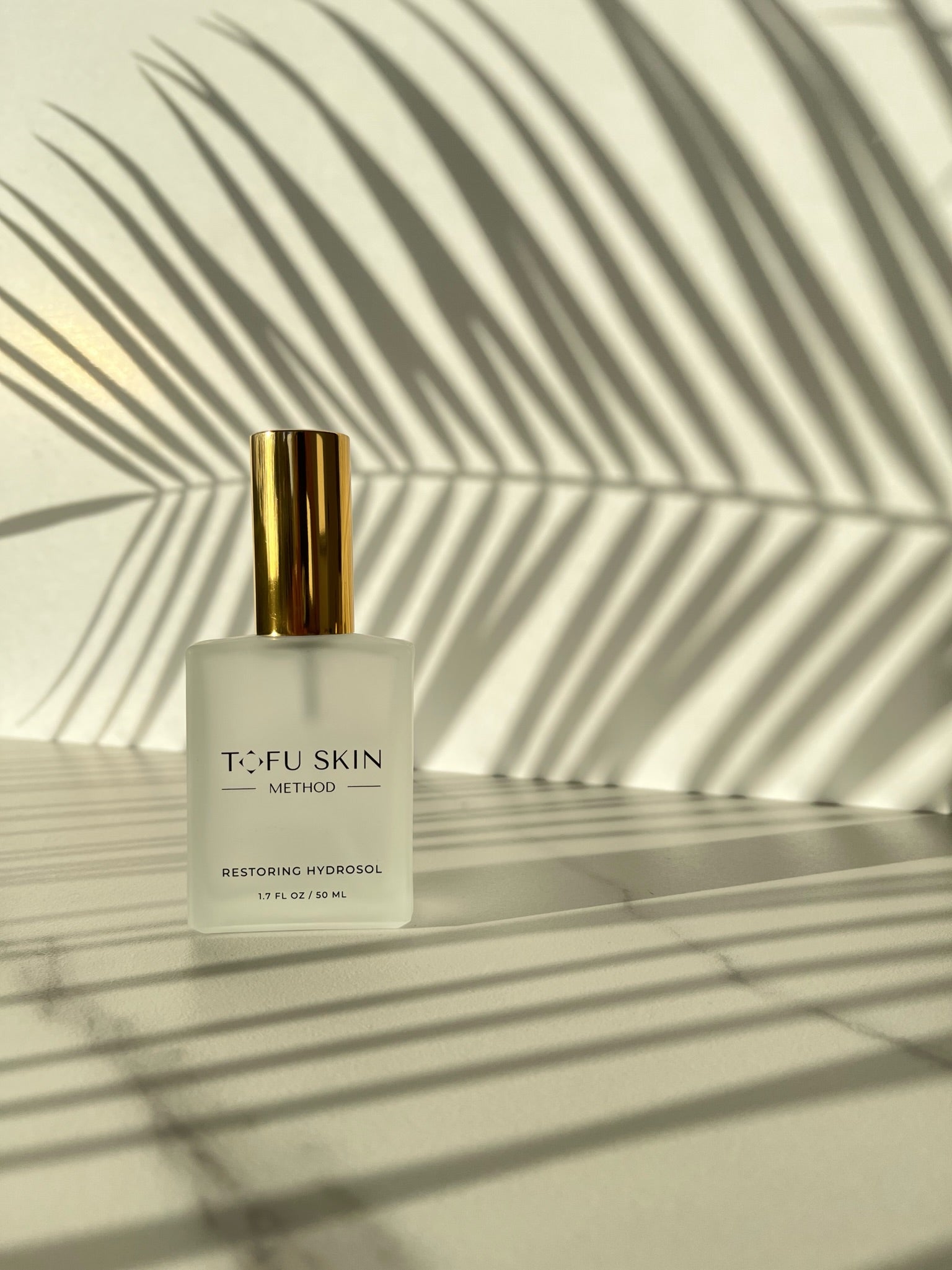 "Traveler's Luxe Essentials" Gift Set