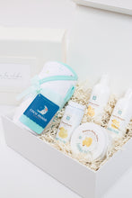 Load image into Gallery viewer, &quot;Baby&#39;s First Bath&quot; Gift Set
