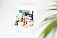 Load image into Gallery viewer, &quot;Gourmet Delights Ultimate&quot; Gift Set
