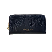 Load image into Gallery viewer, Oceans End Luxe Wallet in Onyx
