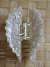 Load image into Gallery viewer, Revel Sun Hawaii &#39;Opihi Shell Shaped Claw Clip
