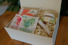 Load image into Gallery viewer, &quot;Tropical Tranquility&quot; Gift Set
